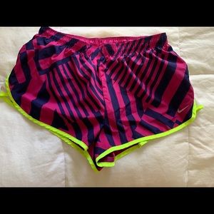 Nike running shorts, size M, look like new!